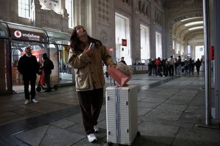 Suspeitos de sabotagem atacam rede ferroviária italiana perto de Bolonha, diz polícia