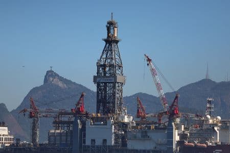 Exportação de petróleo pelo Brasil registra maior volume em quase 3 anos