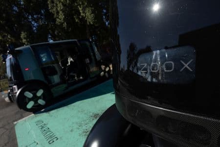 EUA fazem consulta pública sobre robotáxi da Zoox sem volante
