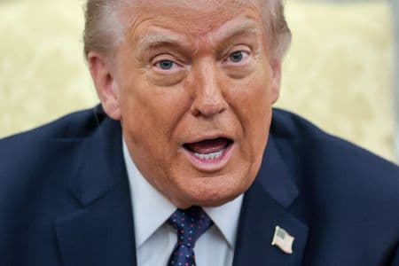 Trump diz ter ordenado ofensiva contra Irã por receio de ataques