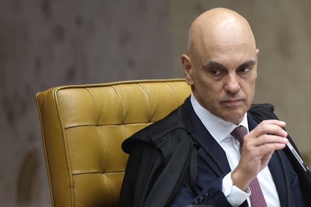 Moraes manda PF abrir inquérito contra Flávio por suposta calúnia contra Lula