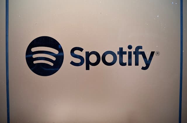 Spotify lança textos narrados de revistas como The Atlantic e Vogue