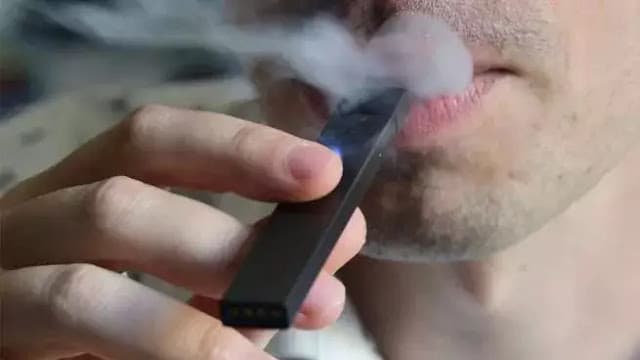 Cigarro eletrônico dispara entre os jovens no Brasil