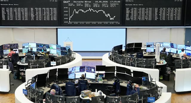 Bolsas europeias fecham em alta com força dos setores de defesa e tecnologia