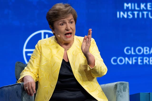 Diretora-gerente do FMI diz que ainda não há sinais de desaceleração global, mas riscos são altos