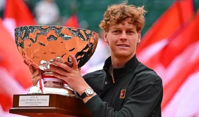 Sinner bate Alcaraz, fatura Masters 1000 de Monte Carlo e assume número 1 do ranking