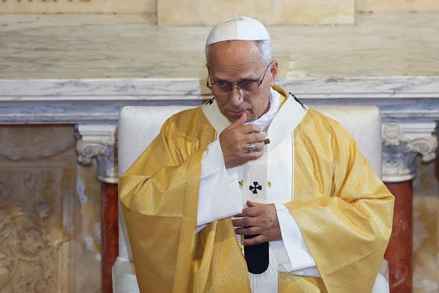 Atacado novamente por Trump, papa Leão diz que mundo precisa de mensagem de paz