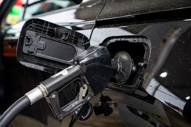 Aumento dos preços da gasolina deve ter impulsionado de novo inflação ao consumidor nos EUA em maio