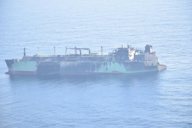 Países do Mediterrâneo dizem que navio-tanque russo à deriva é ameaça "iminente e séria"