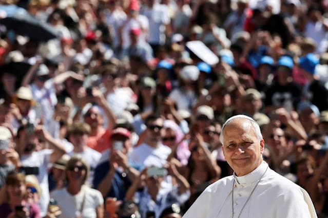 Ao rejeitar guerra justa, papa Leão acaba com "permissão" católica para conflitos
