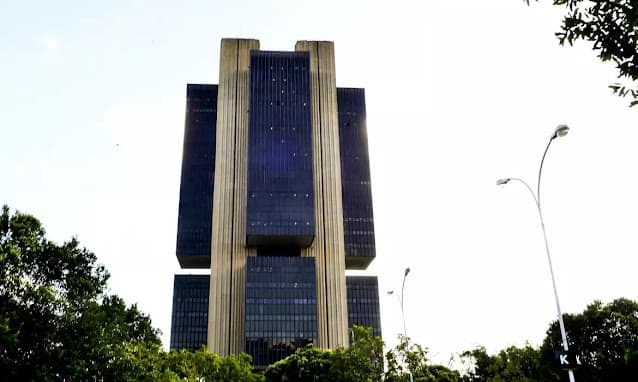 Comitê de Política Monetária adota cautela por tensões globais e expectativa da inflação brasileira