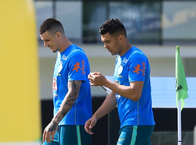 Defesa da seleção brasileira continua uma incógnita após corte de Wesley