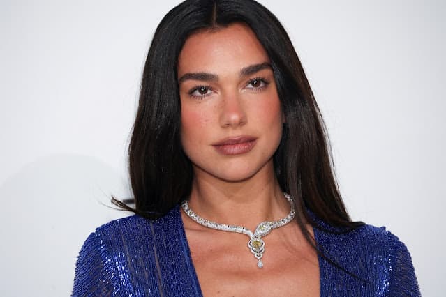 Dua Lipa processa Samsung em US$15 milhões por supostamente usar sua imagem para vender TVs