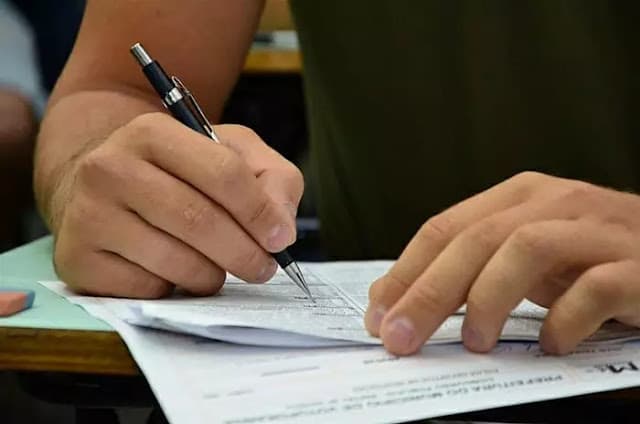Provas do Enem serão aplicadas nos dias 8 e 15 de novembro; inscrições iniciam na segunda-feira