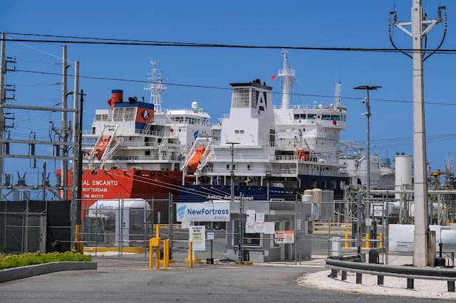 New Fortress Energy anuncia reestruturação e separa negócios no Brasil em nova empresa