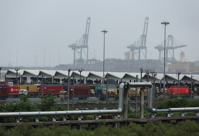 Forte dependência de tarifas prejudica impulso industrial de nações em desenvolvimento, diz Banco Mundial