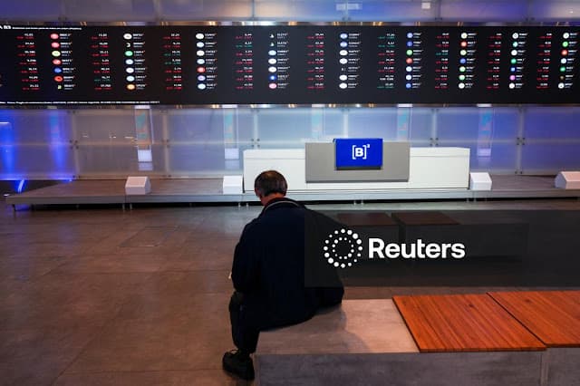 Ibovespa perde fôlego e trabalha abaixo de 179 mil com incerteza externa