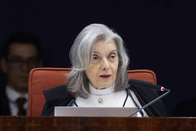 Ministra do Supremo Cármen Lúcia vota por derrubar flexibilização da Lei da Ficha Limpa