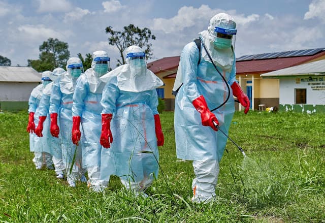 Chefe da OMS na África adverte contra subestimar risco de propagação do Ebola