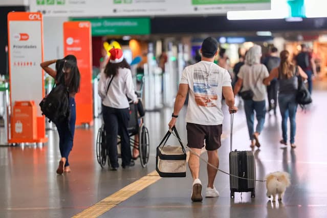 Setor de serviços brasileiro avança 1,2% em abril e recupera perdas de março