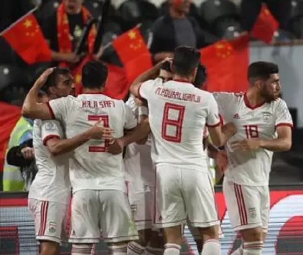 Os Estados Unidos barram ingressos para a Copa do Mundo a torcedores do Irã, diz Federação Iraniana de Futebol 
