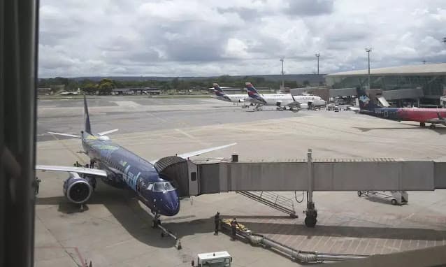 Governo federal estuda zerar impostos sobre querosene de aviação para baratear passagens aéreas