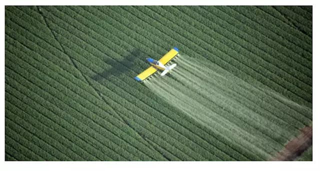 Preços dos combustíveis de aviação no campo sobem até 67% e pressionam custos, mostra estudo